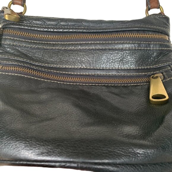 Fossil Cowhide Leather Gold Hardware Boho Crossbody Bag - Picture 5 of 12